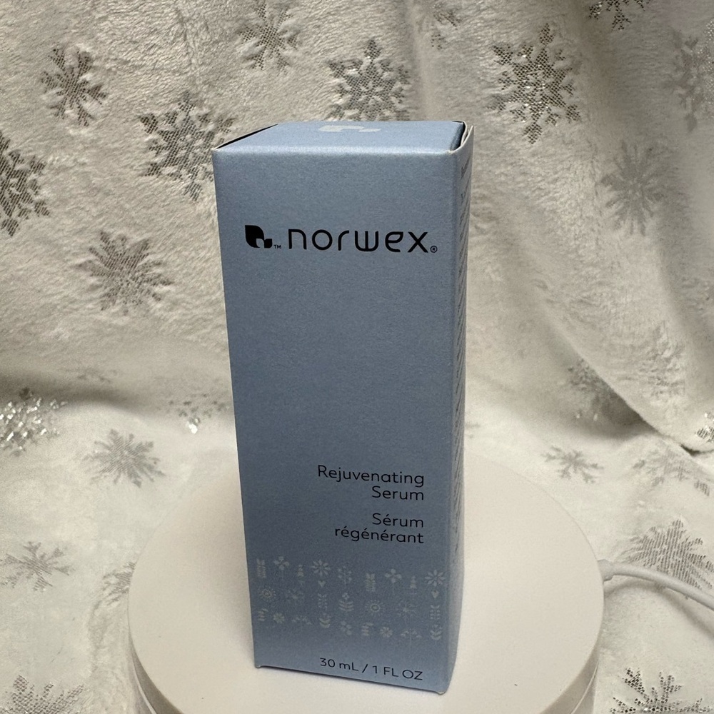 Norwex Rejuvenating Serum - 30ML/ 1FL OZ - Picture 9 of 11